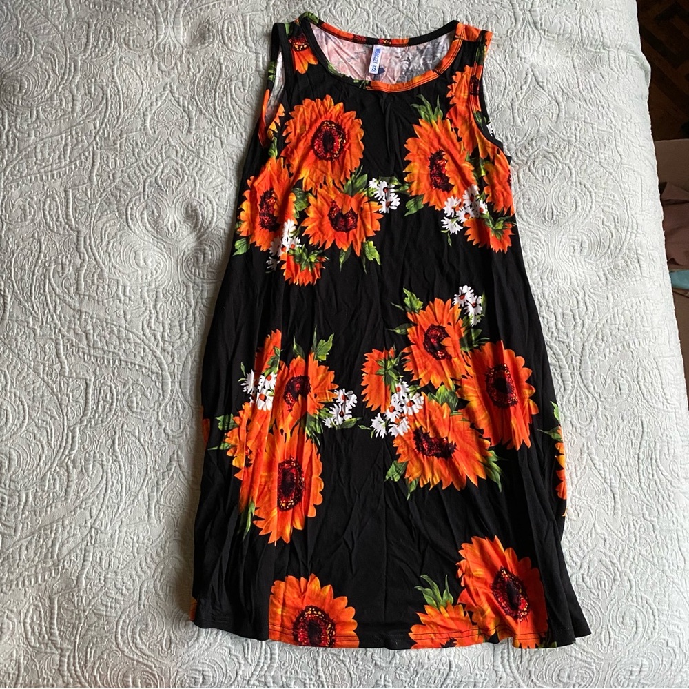 Sleeveless Black Dress with Pockets S Bold Orange Floral Sunflower Print